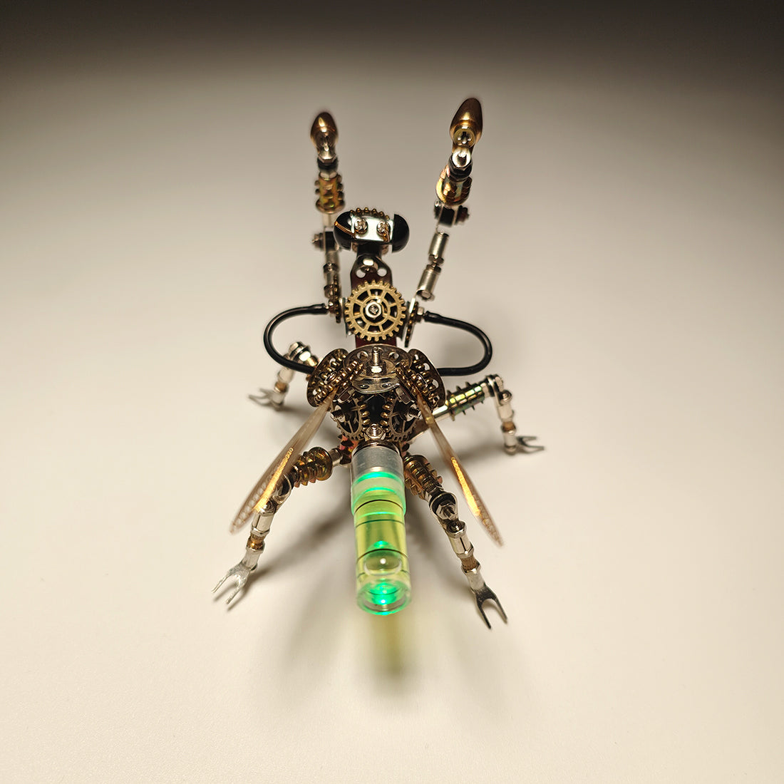 300 stks+ Steampunk Mantis Metal Diy Insect Model Kits met kleurrijk licht