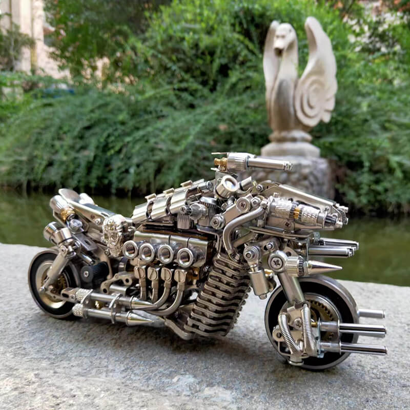 Laden Sie das Bild in Galerie -Viewer, {3D metal mechanical motorcycle 800PCS puzzle model for adults and kids

