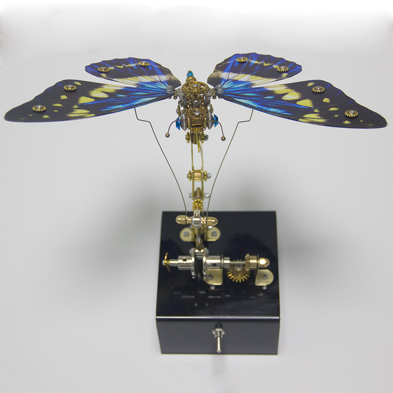 Laad de afbeelding in galerijviewer, Metalkitor butterfly with music box
