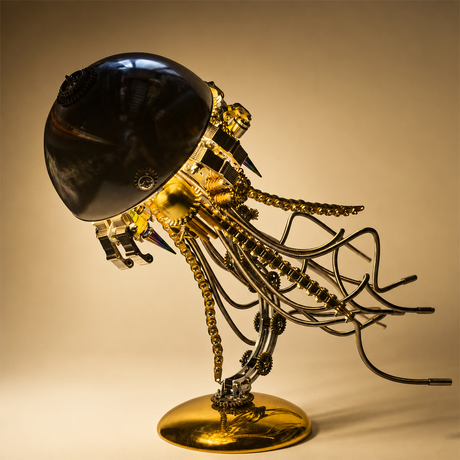 Mechanical jellyfish metal model kit with gears and articulated tentacles