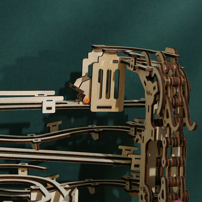 Laden Sie das Bild in Galerie -Viewer, {335pcs 3d Holzpuzzle Marmor Run Chain Model Kit kreatives Geschenk
