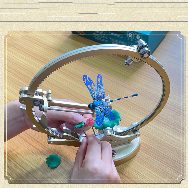 Laden Sie das Bild in Galerie -Viewer, {3D metal mechanical movable dragonfly puzzle model kit for adults and Kids
