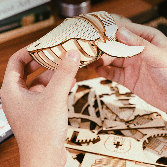 92 PCS Modelo de rompecabezas de bricolaje de ballenas mecánicas con kit de caja de música para regalos y decoración