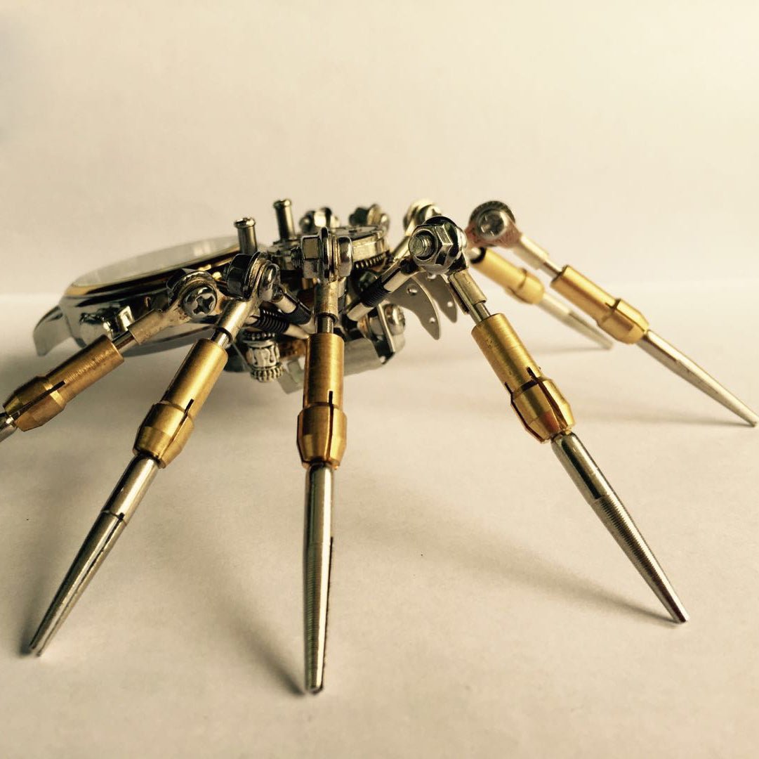 Steampunk DIY -assemblage 3D Metal Mechanical Spider Clock Model