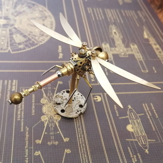 Modelo de insectos de libélula de steampunk de metal dorado 3D con base aleatoria